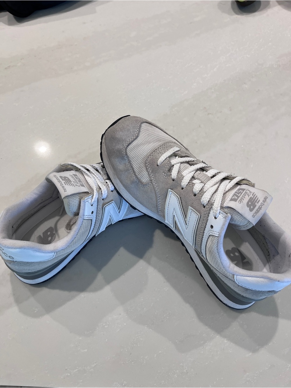 New Balance Men's Sneakers in Light Gray and White